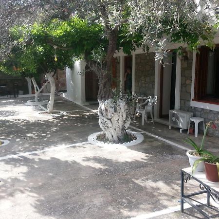הוילה Poros Town Olive Trees מראה חיצוני תמונה