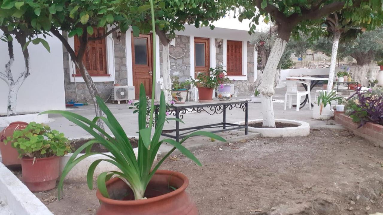 הוילה Poros Town Olive Trees מראה חיצוני תמונה